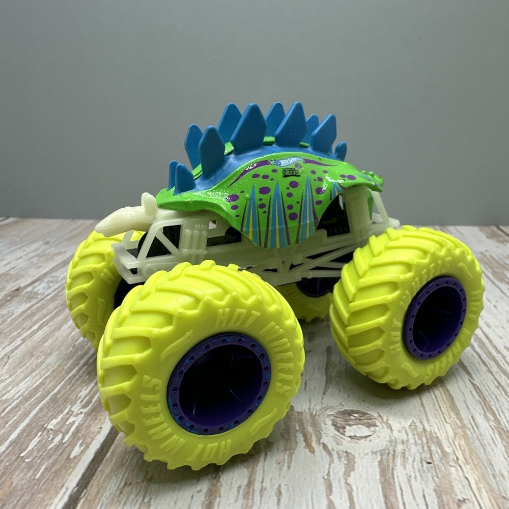 Hot Wheels Monster Truck Glow in the Dark Neon Stegosaurus Dino Truck